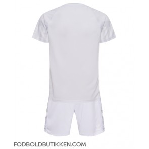 Danmark Udebanetrøje Børn VM 2022 Kortærmet (+ Korte bukser)